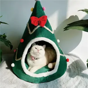 Cozy Christmas Tree Cat & Dog Bed - Winter Pet Haven